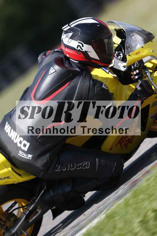 /44 09.08.2025 Plüss Moto Sport ADR/Freies Fahren/255